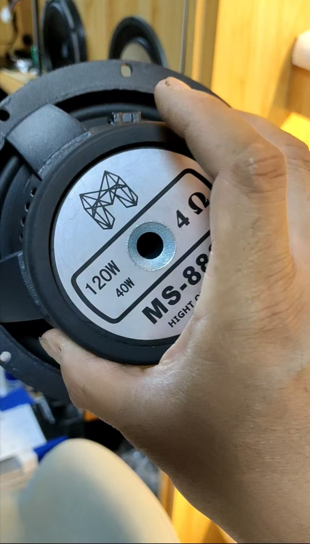 魔声重低音喇叭.jpg 魔声重低音喇叭.jpg